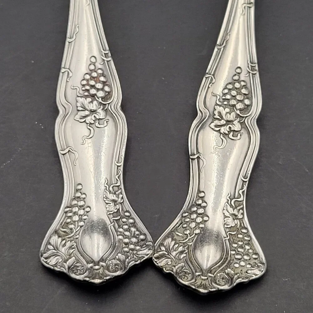 1847 Rogers Bros. Silverplated Vintage Pattern Grape Salad Serving Set